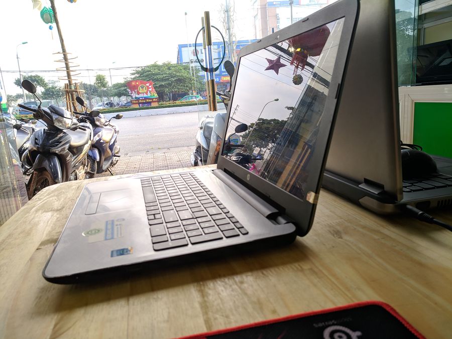 Laptop cũ Hp 15 - ac146tu i3 đẹp như mới